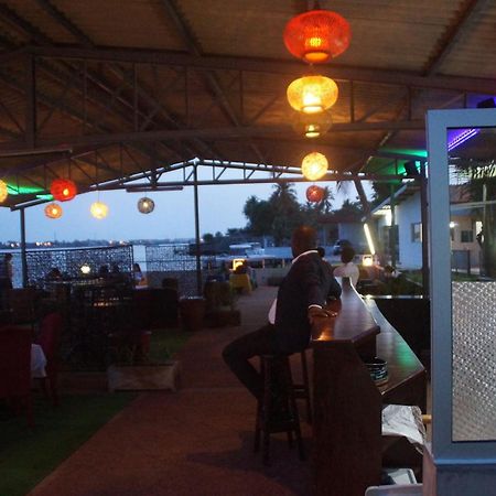 Hotel Le Marly Abidjan Exterior foto