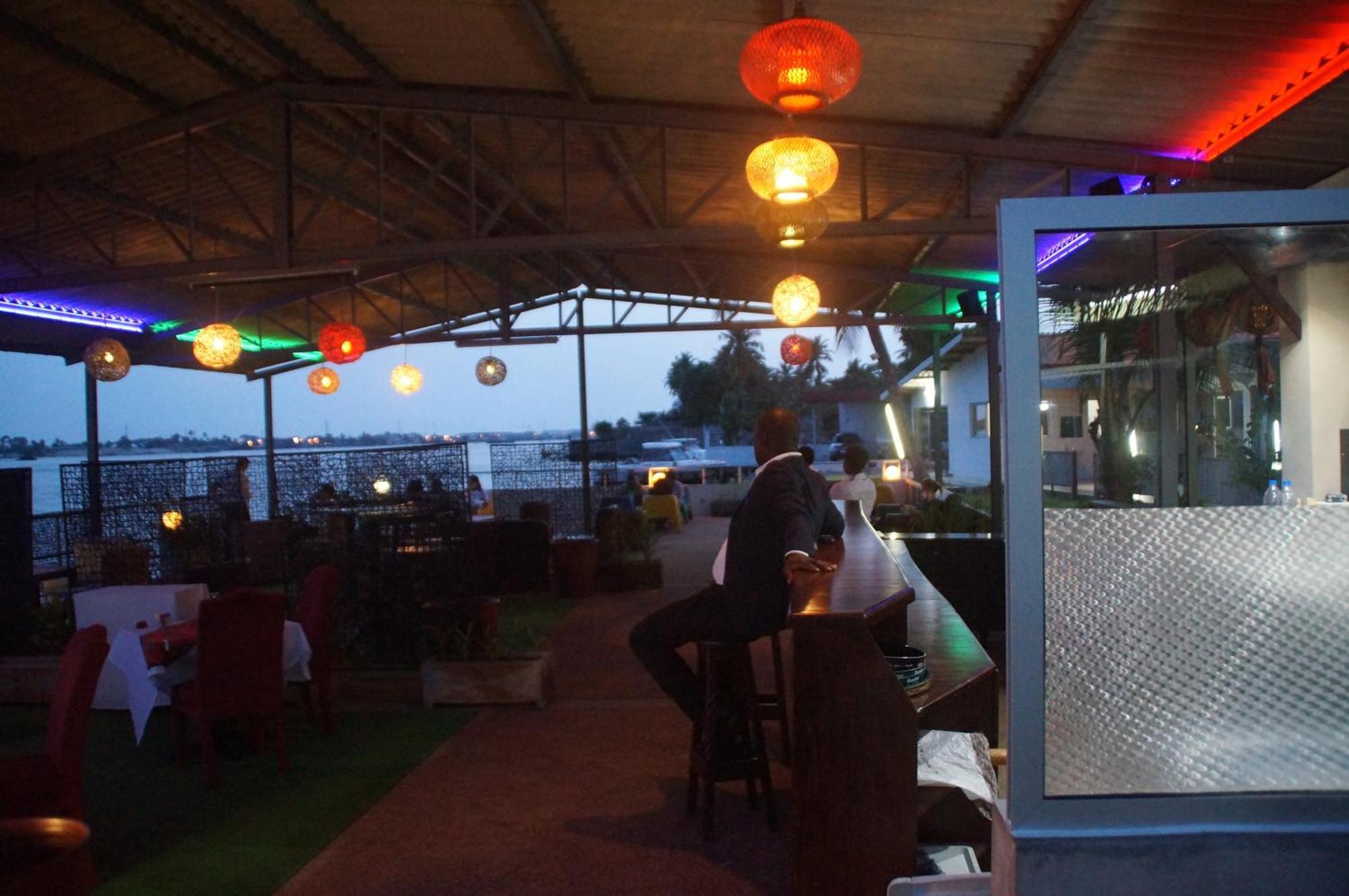 Hotel Le Marly Abidjan Exterior foto